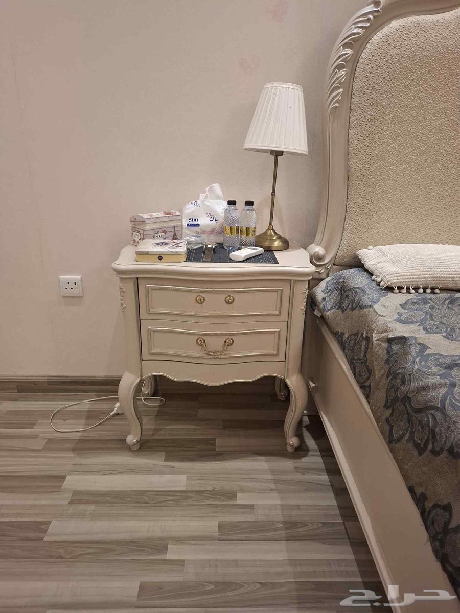 غرفة نوم من المطلق للأثاث64585671099393113