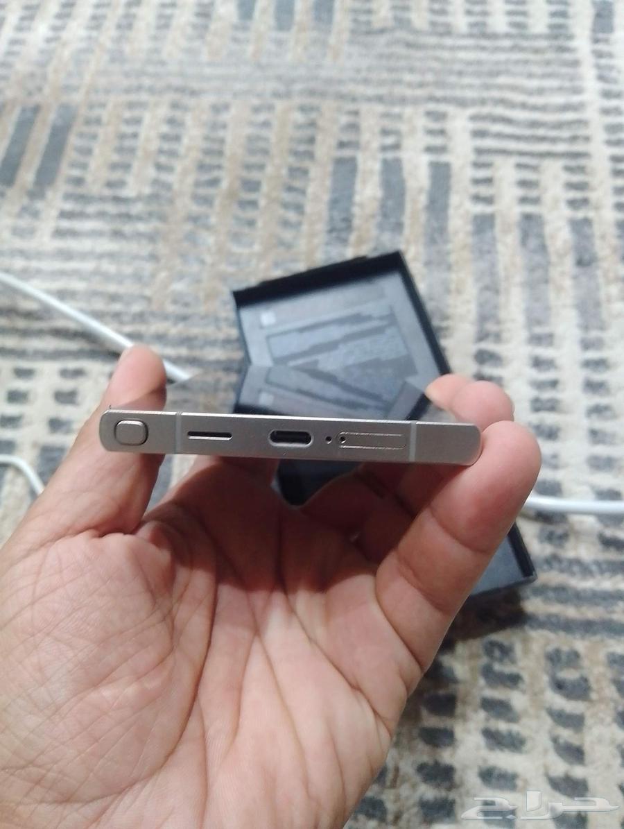 جوال سامسونغ الترا 24 ذاكرة 256 اقل من شهر ماخذه جديد 270064584715709186112