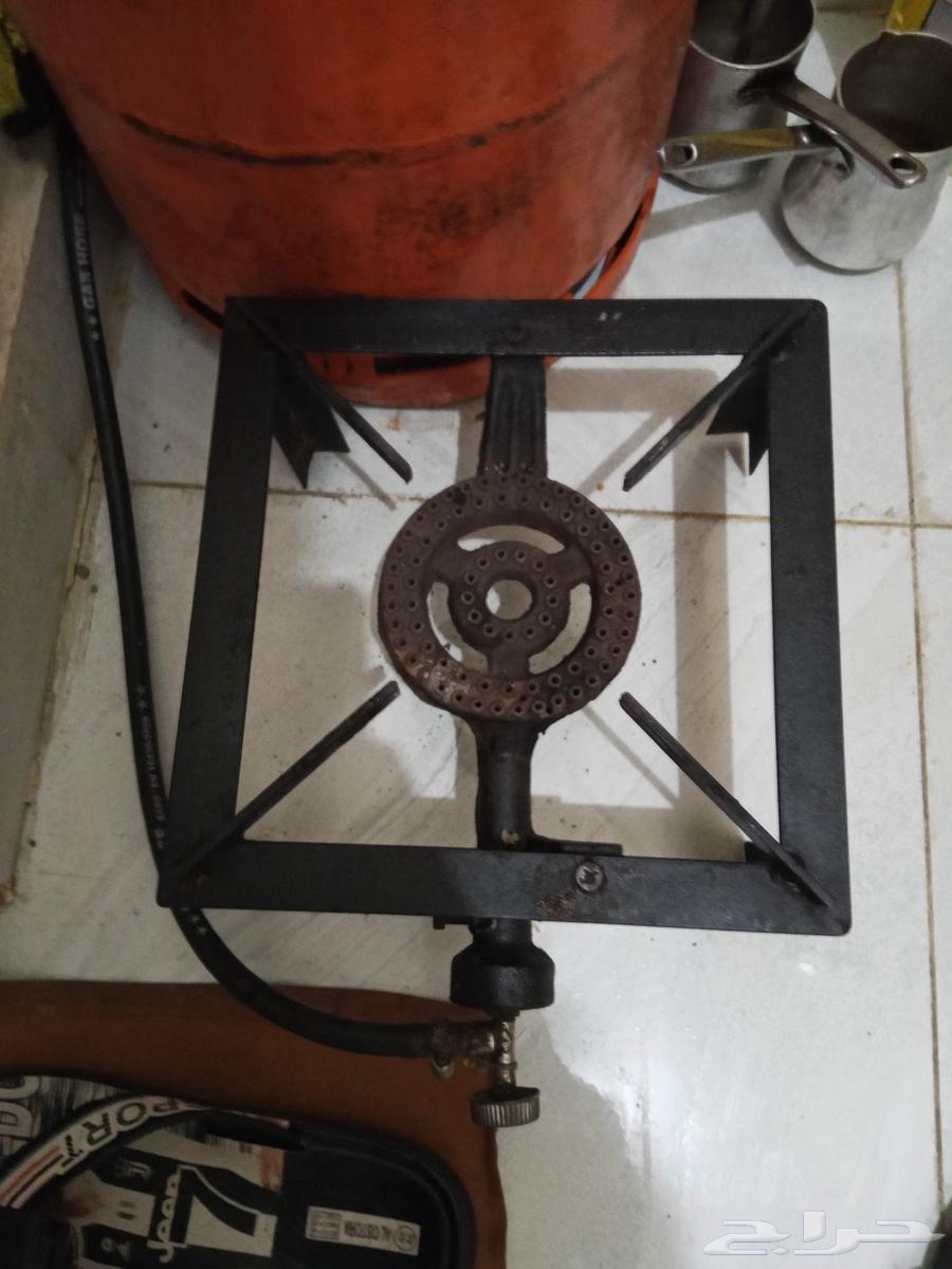 سرير ترابيزه وشعله الحاله ممتازه64584673633410110