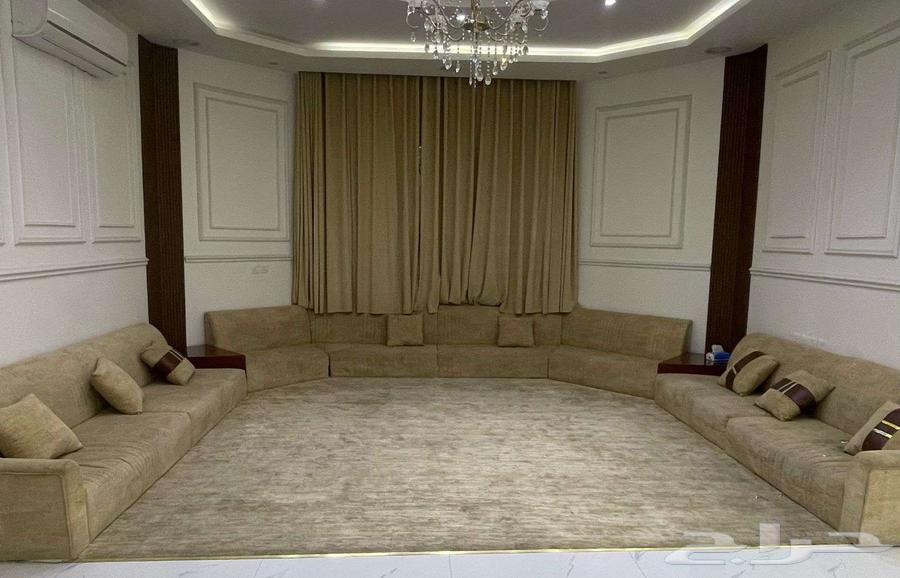 كنب ارضي للبيع المستعجل بحالة جيدة جدا الصامل م بختلف معاه64580075054465110