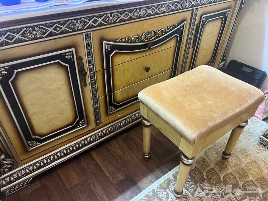 غرفة نوم نظيفه للبيع64580595439618112