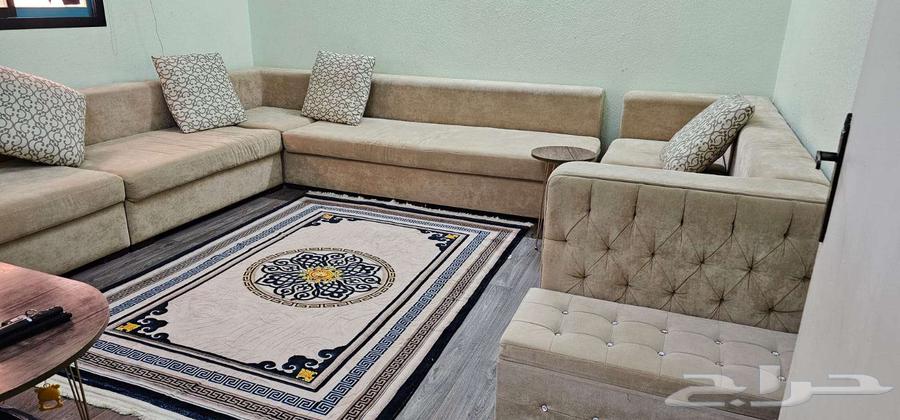 جلسة ارضية وكنب للبيع64580595414659111