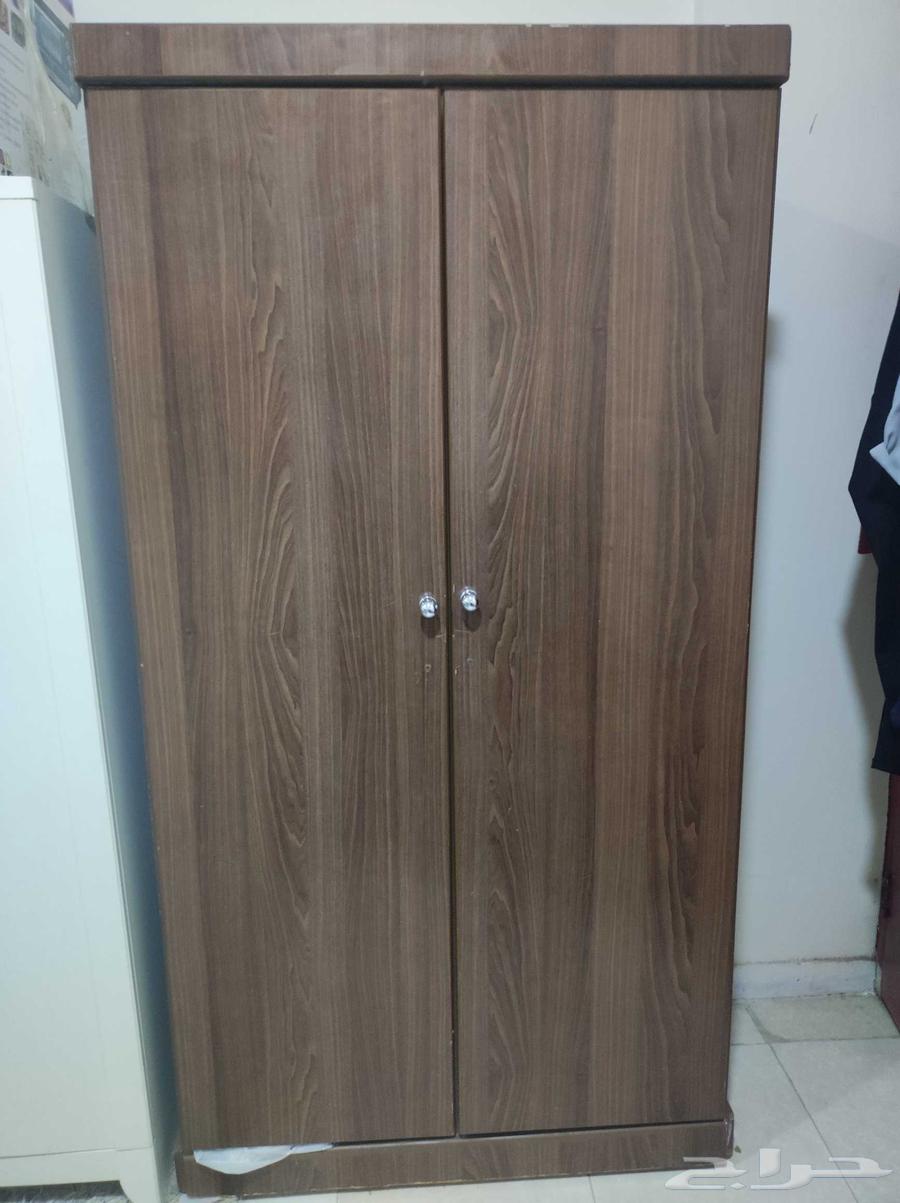 دولاب ملابس سعره 200 ريال64582771743361110