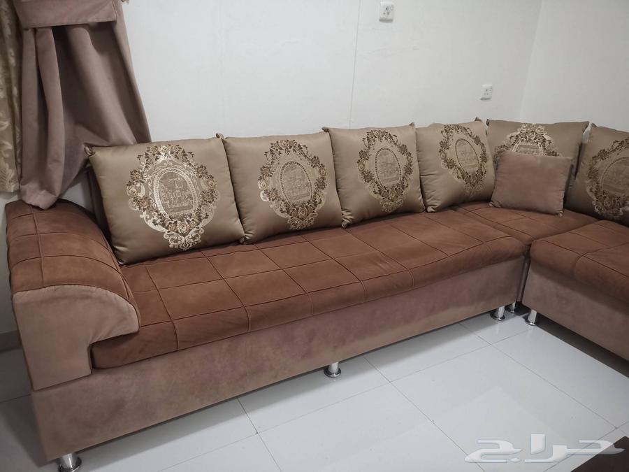 Clean sofa for sale64584645602305112