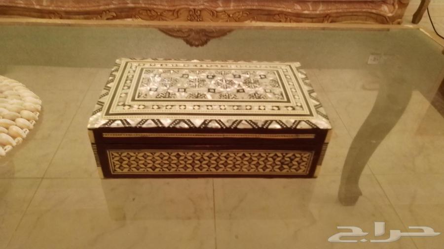 مجموعة من التحف للمجالس من ايطاليا اليابان والصين64582201042561112