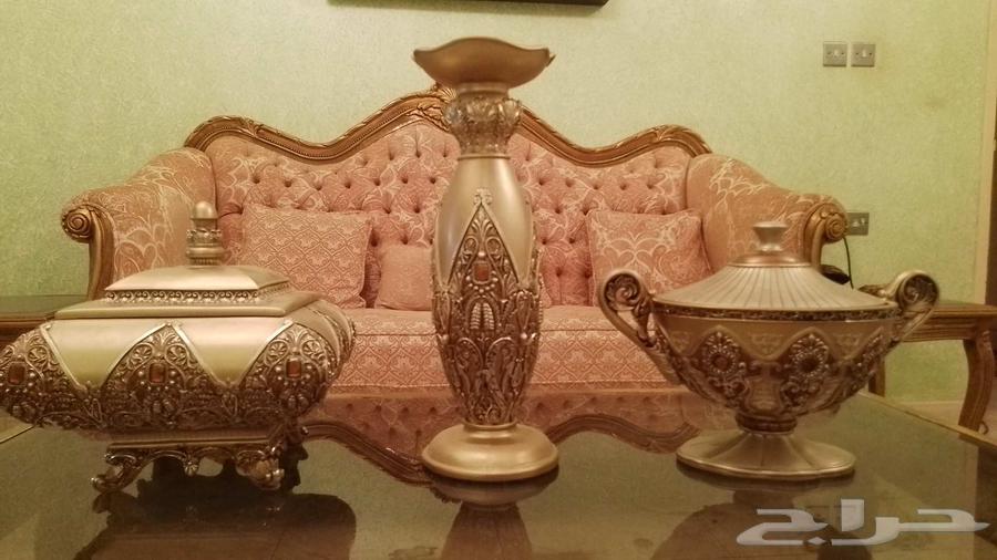 مجموعة من التحف للمجالس من ايطاليا اليابان والصين64582201042561110