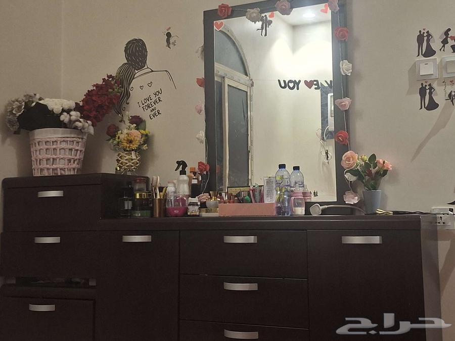 غرفة نوم للبيع سبب البيع النقل استخدام سنه فقط64580212705411110