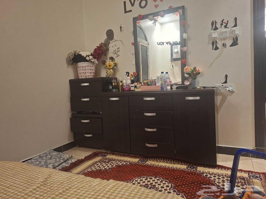 غرفة نوم للبيع سبب البيع النقل استخدام سنه فقط64580212705411111