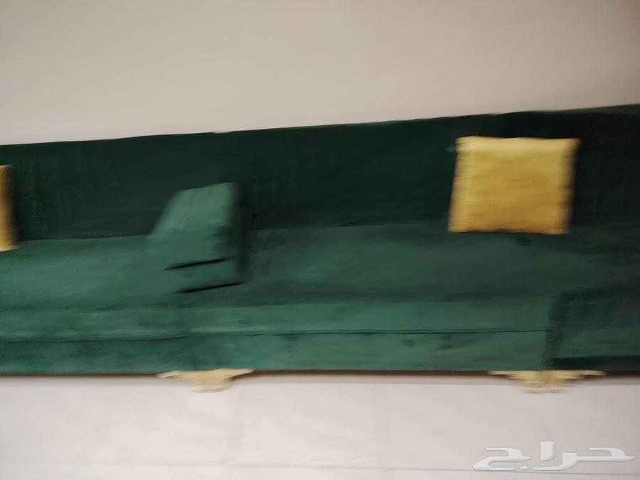 Sofa for sale in very good condition with tables and curtain, quick sale 30064586214114946113