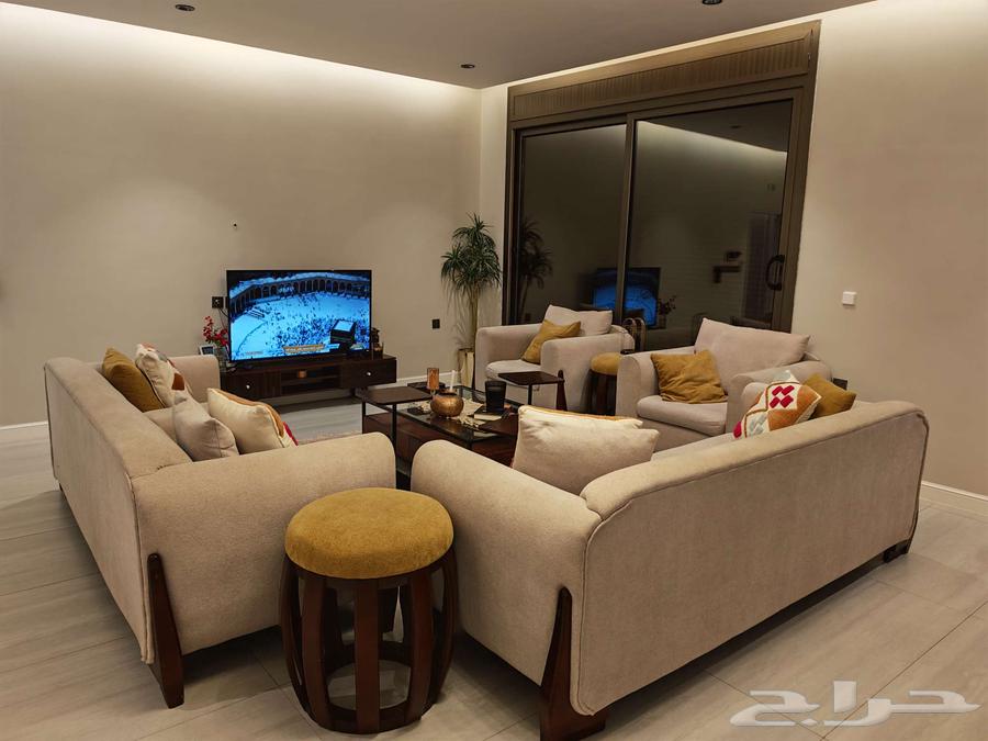 للبيع طقم كنب64565605613570114