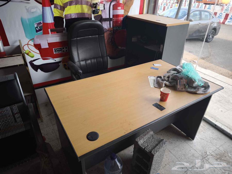 طاولة مكتب جديدة مع رفوف كرسي انتظار ثلاثي جديد64585395048323110