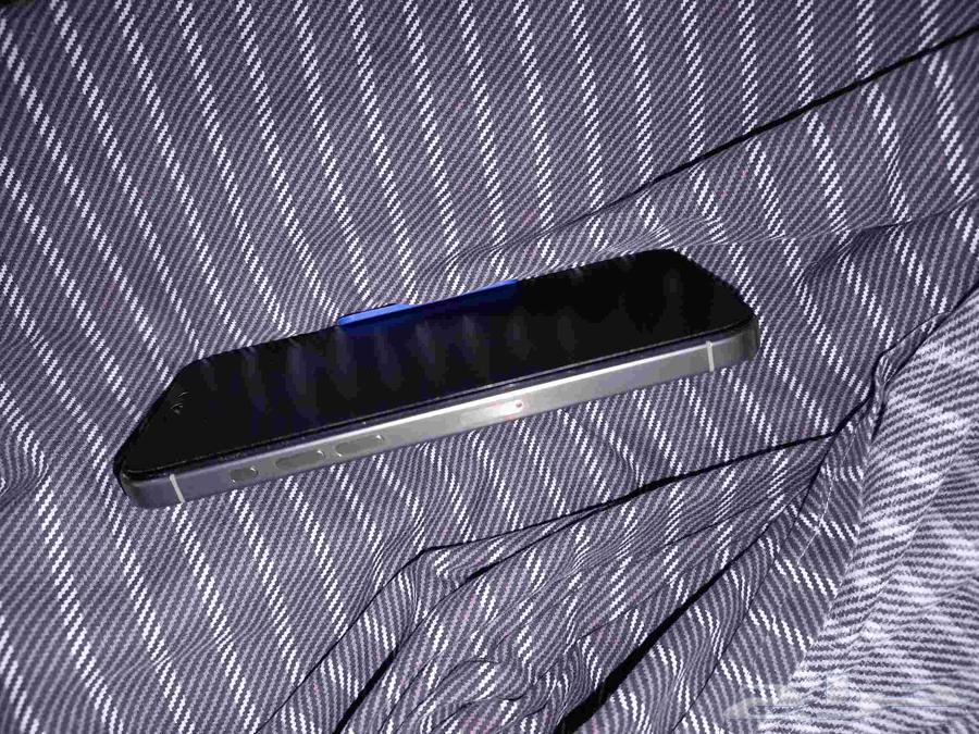 iPhone 15 Pro Max64584883940610111