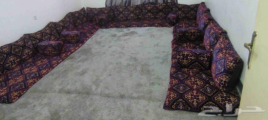 مجلس عربي نضيف جدا قماش تراثي سعر البيع 400ريال لتواصل واس64585795066755111