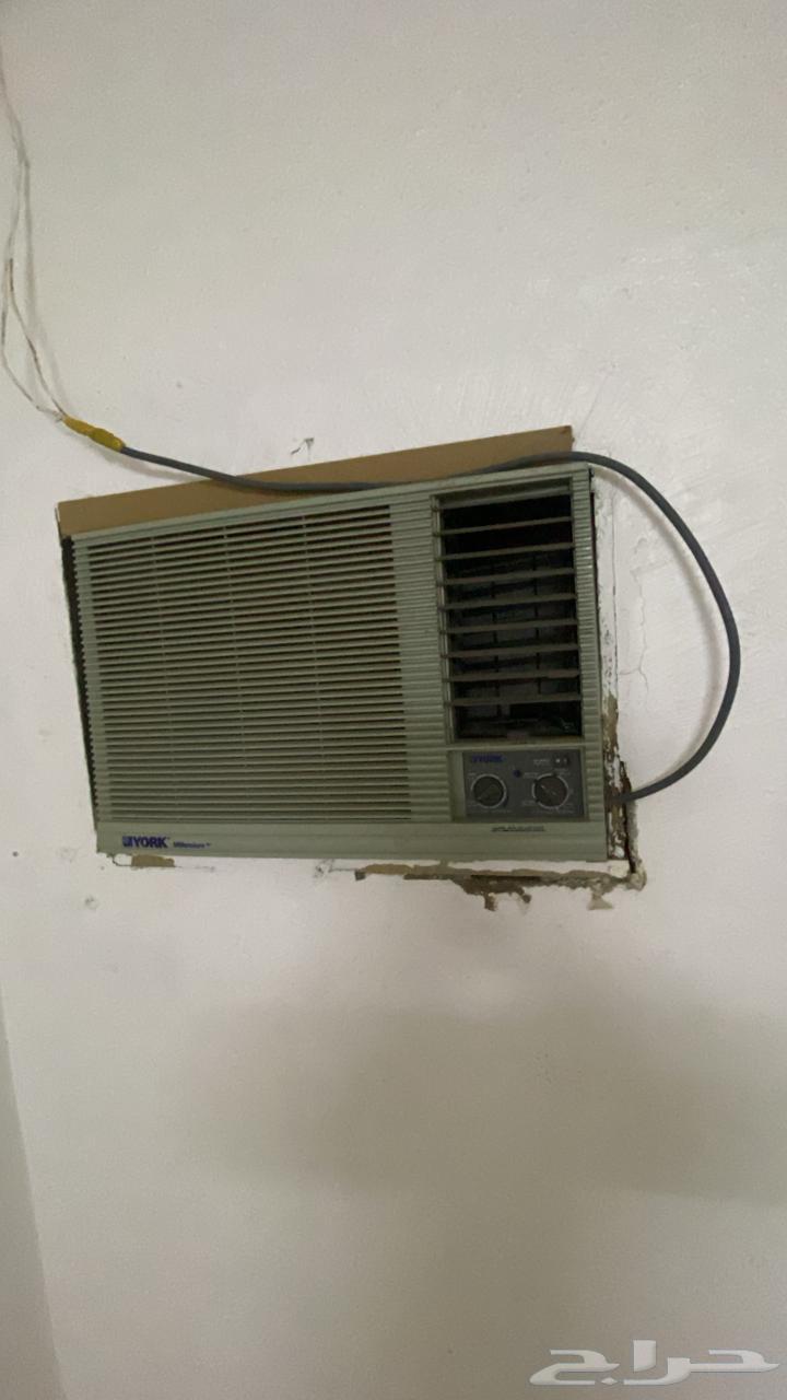 مكيف نضيف جديد استعملتها بس 5ايام64585621873026110