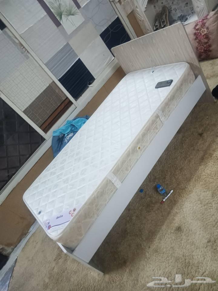 سرير نفر نظيف معا المرتبه شبه جديدة64580198951043110