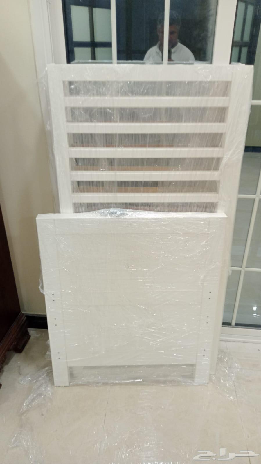 سرير اطفال الحد الاقصي عمر 3 سنوات شبه جديد لم يستخدم64584532381058110