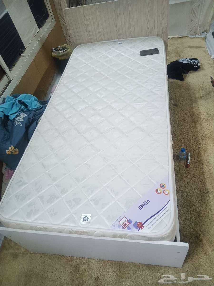 سرير نفر نظيف معا المرتبه شبه جديدة64580198951043111