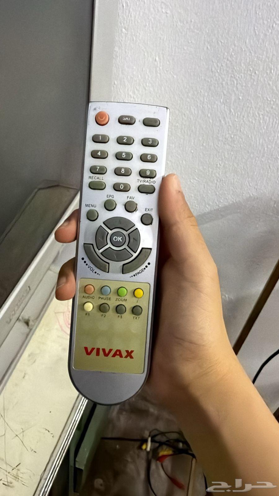 تلفزيون كبير الشاشه مافيه اي عطل64584305804418111