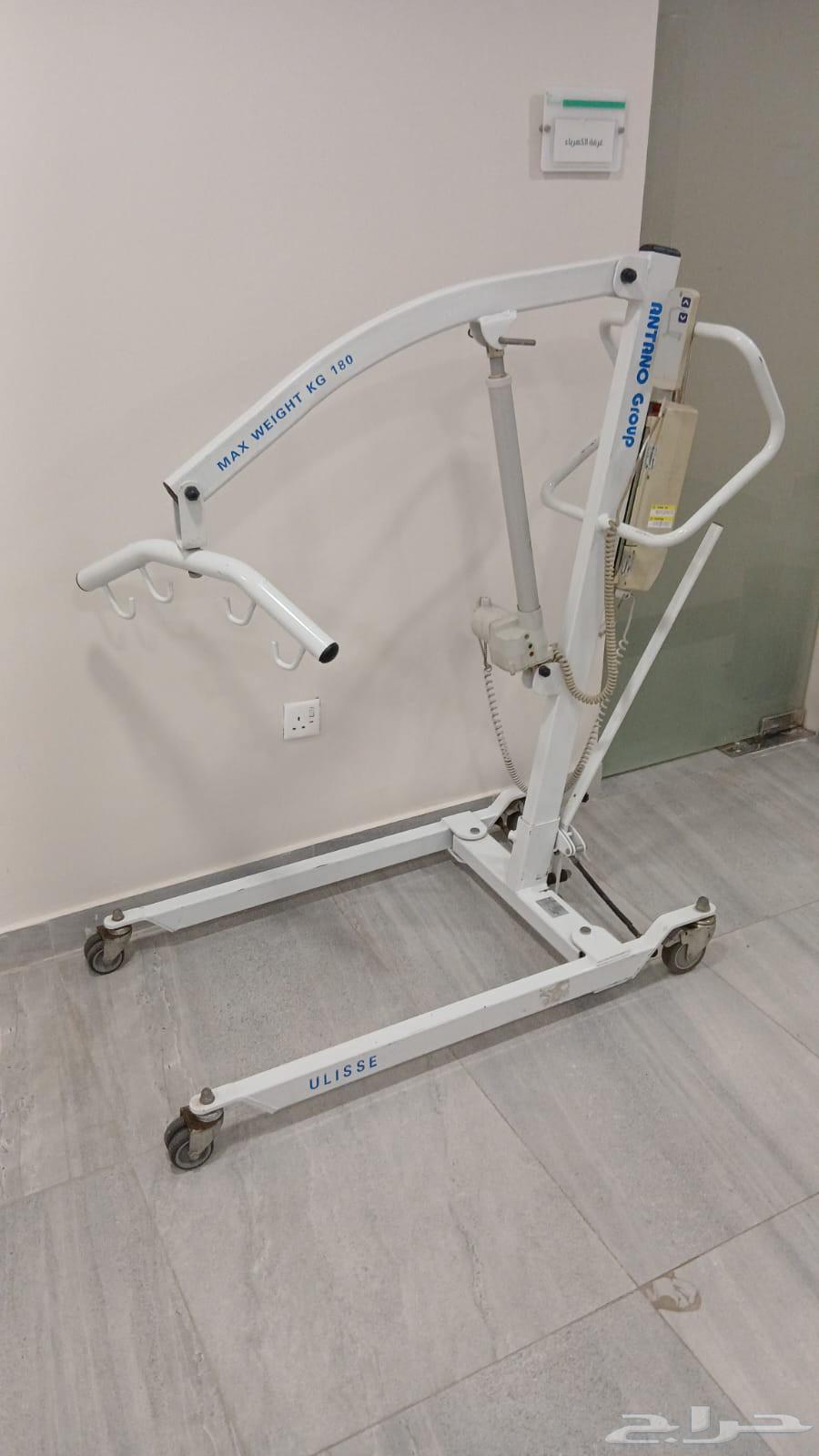 هذه رافعة مرضى كهربائية من طراز Antano ULISSE EL. ت ستخدم ل64585266662786111