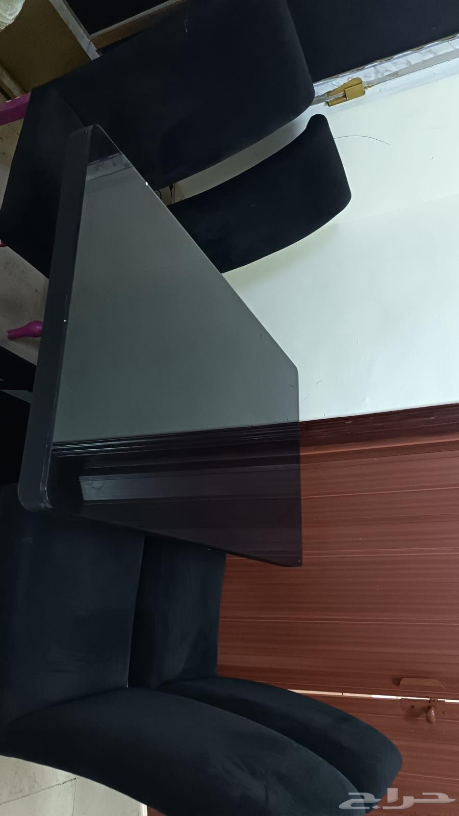 طاوله طعام للبيع نظيفه64581869950337110