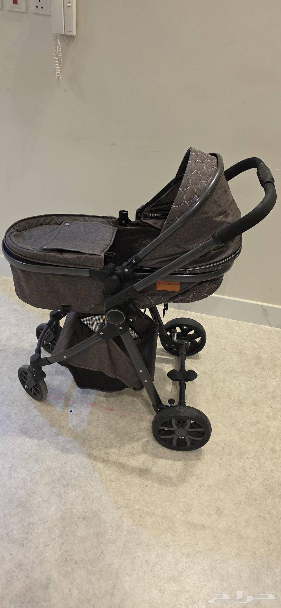 Children's stroller and bicycle64581621659777110