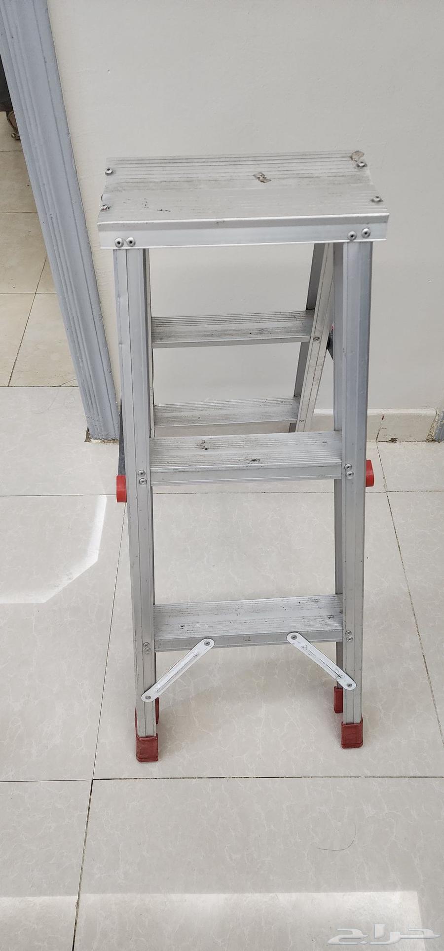 Gibson 24-unit used air conditioner, very clean, installed and working with aluminum ladder64580717323905111