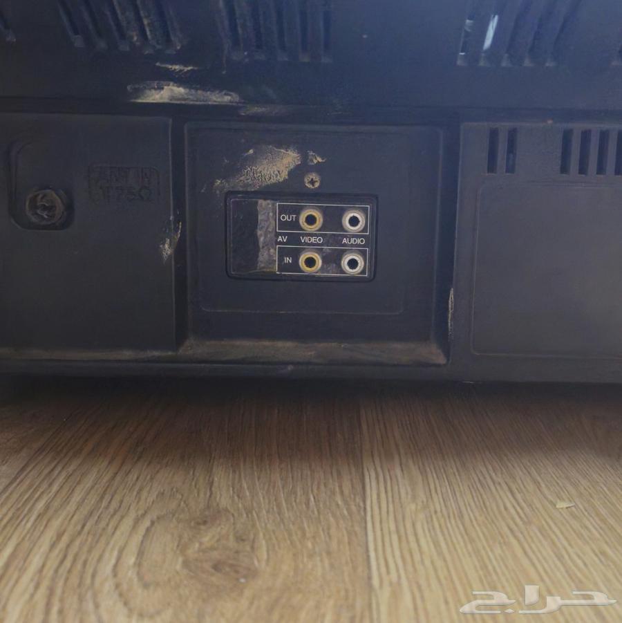 تلفزيون ابوظهر من LG شغال ب 350 ريال64584856001409114