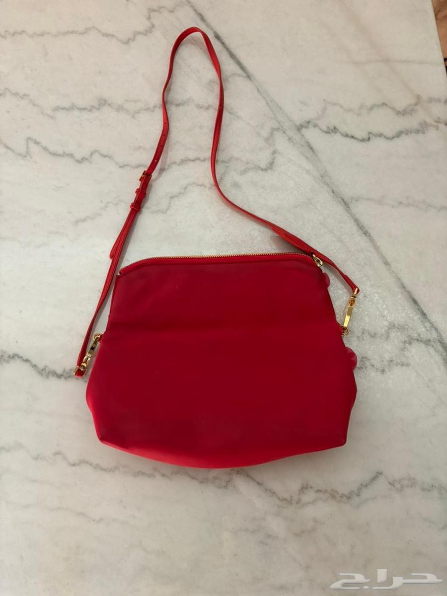 For Sale   Elegant Red Floral Crossbody Bag للبيع64582896237953110