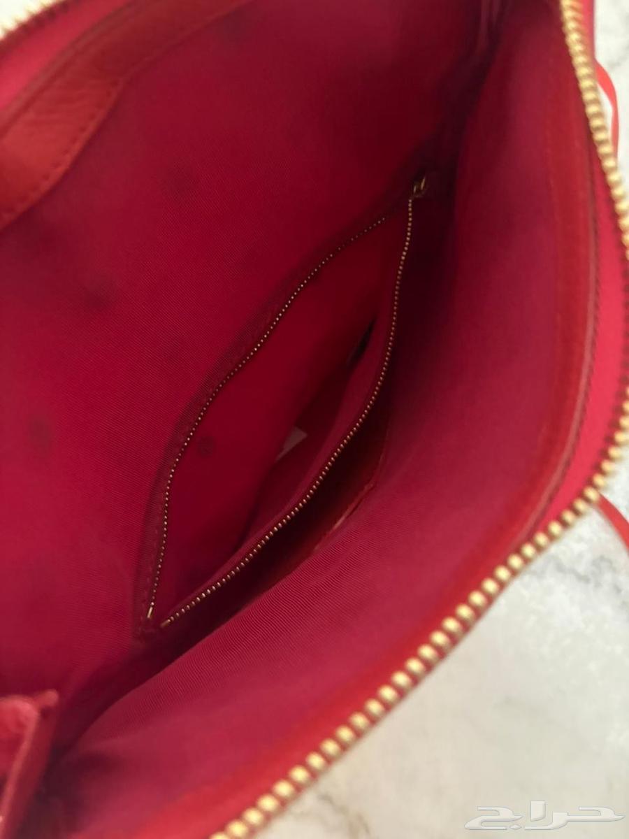 For Sale   Elegant Red Floral Crossbody Bag للبيع64582896237953112