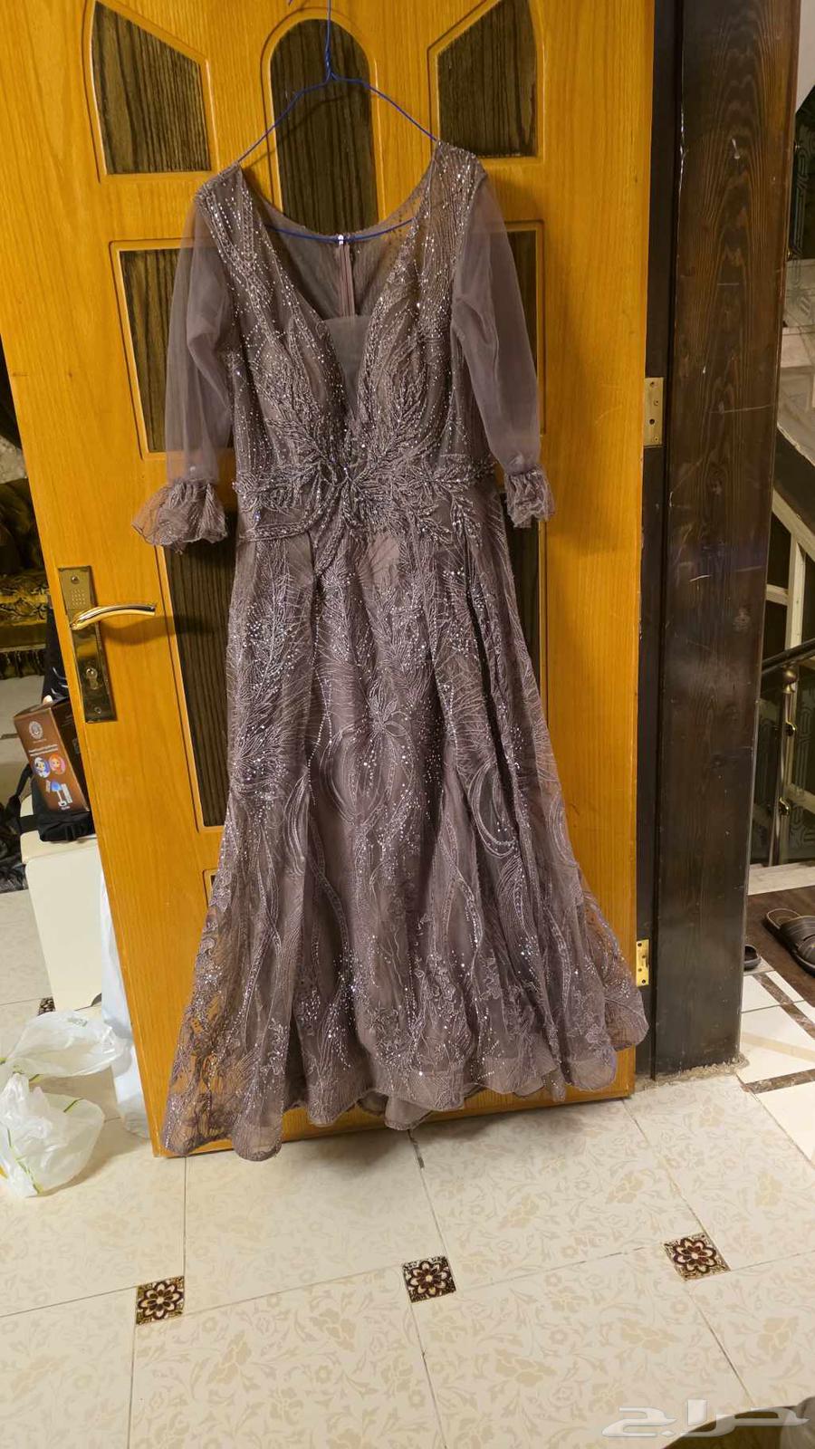 فساتين للبيع64588930734083111