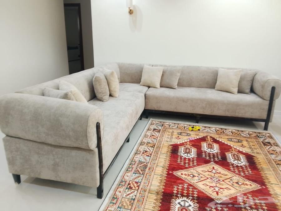 عرطه . جديد كنب حرف ال و2كراسي خشب وكاله اسفنج درجه اولي64594837824642111