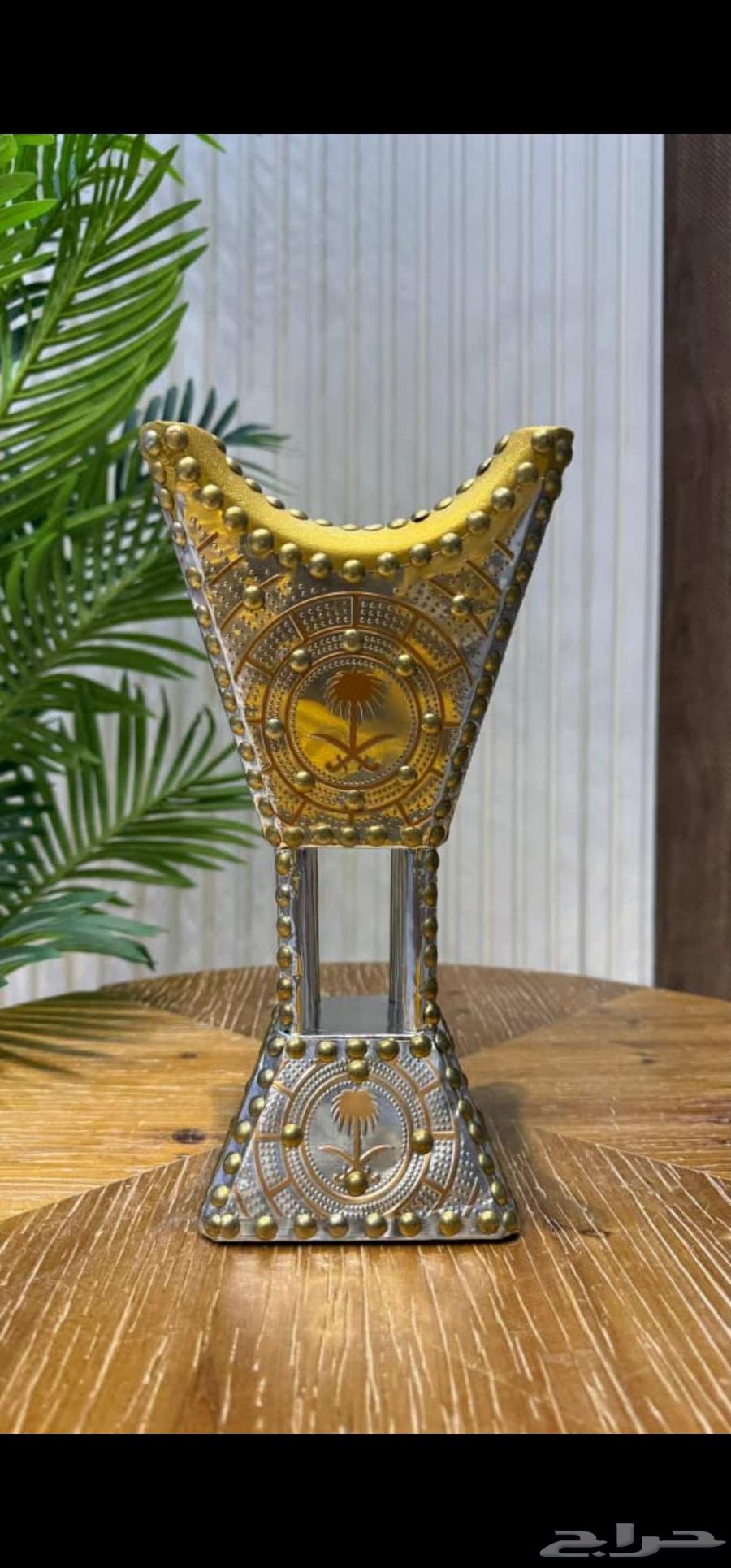 طقم مباخر باكستاني سيفين ونخلة لون فضي بالبني مبخرة سيفين و64589990003201110