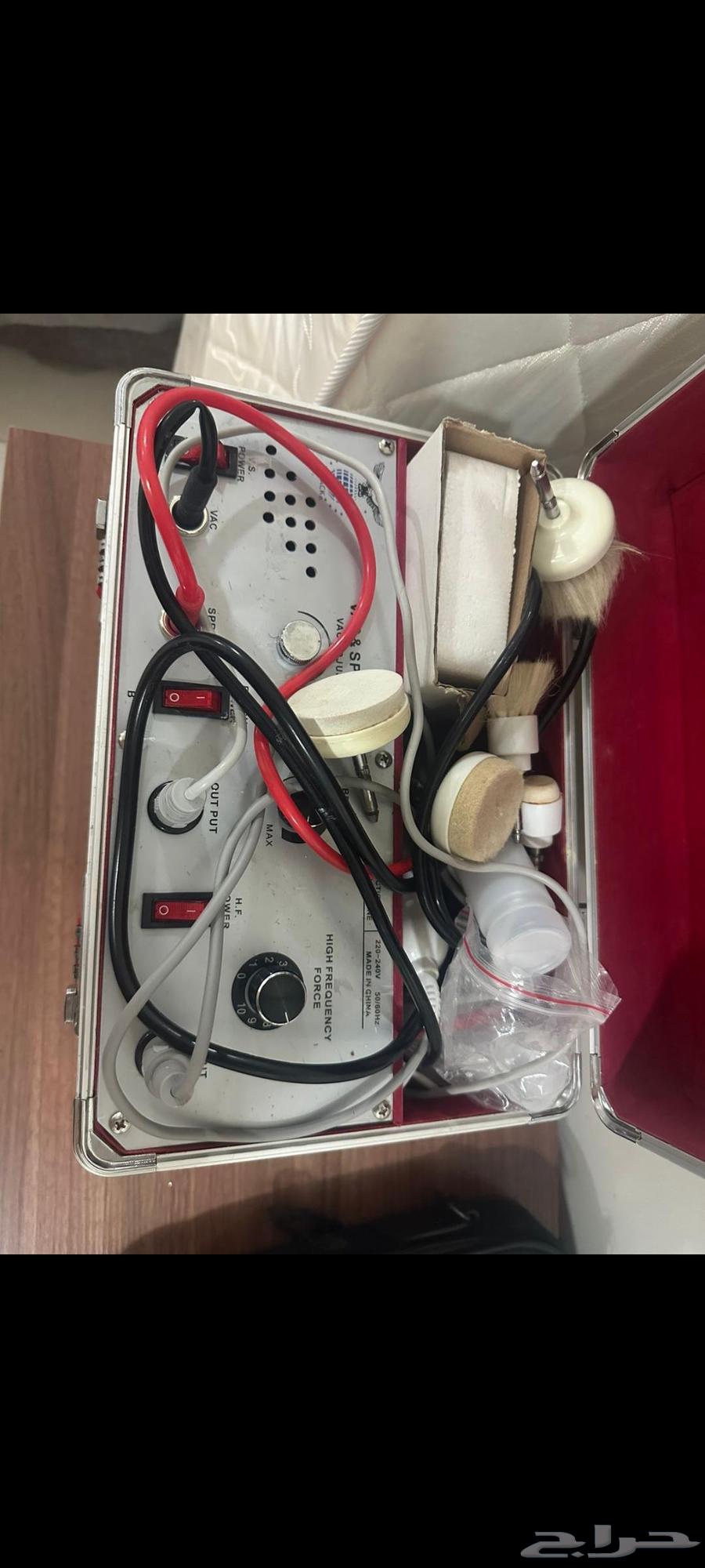 Laser Skin Cleaning Device and Fat Suction Device, Required 1000 Riyals64593374672002112