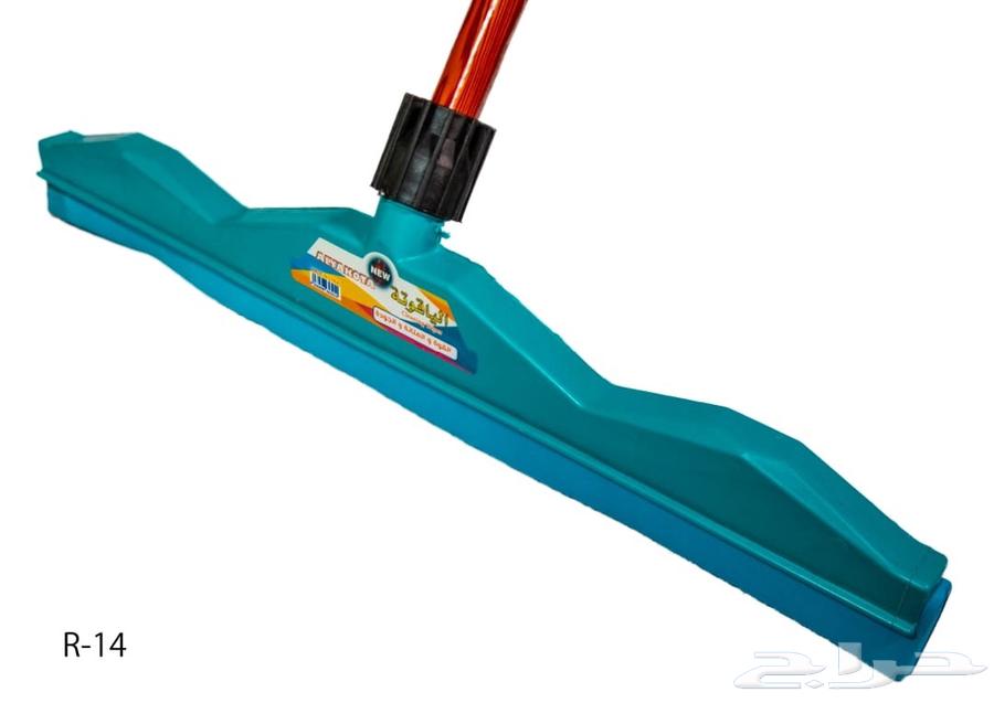 مساحات بلاط الاصلي تمسح وتنشف ما تبقي مويا مضمونه يوجد شحن و64588619582211111