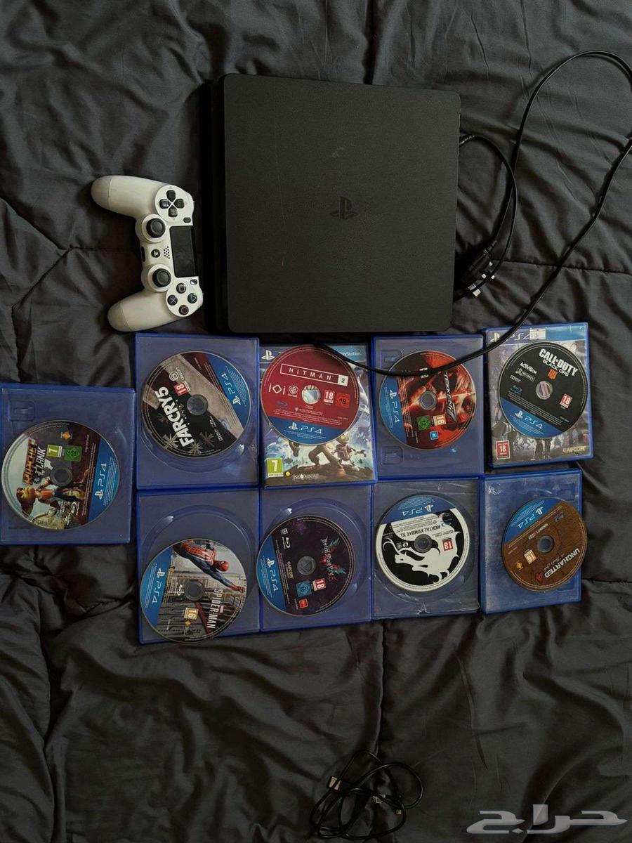 سوني 4 للبيع مع يد سوني والسيديات64592456703875114