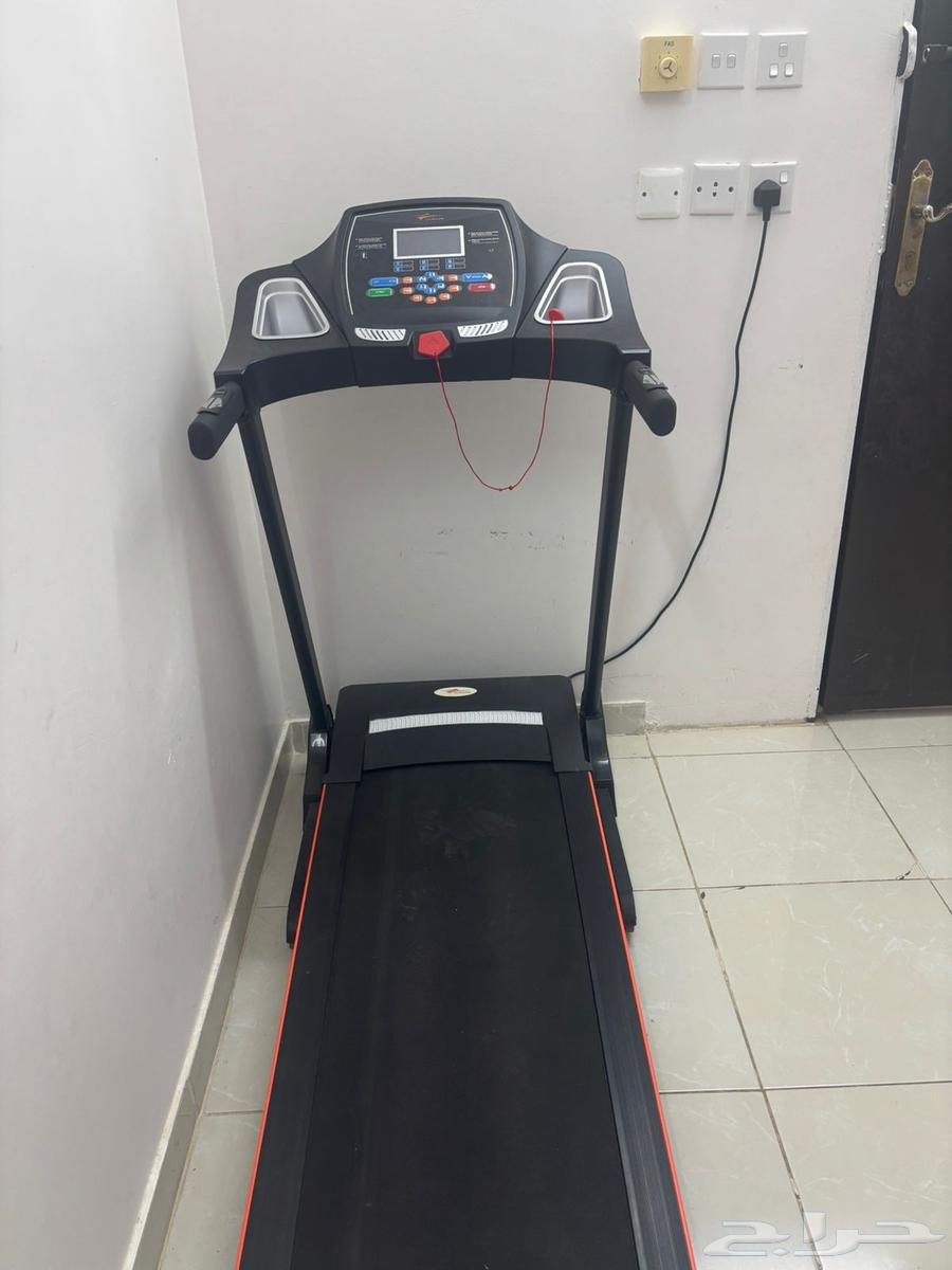 جهاز سير كهربائي شبه الجديد بي 700 شغال فل فل64593435876226110