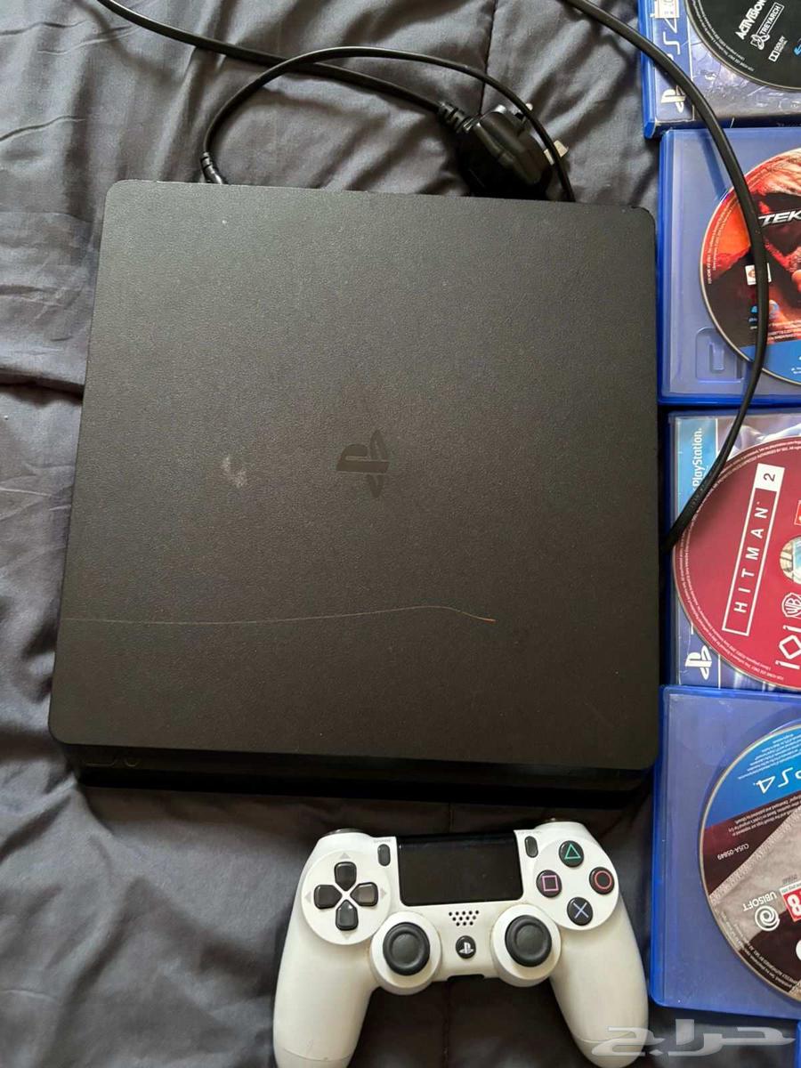 سوني 4 للبيع مع يد سوني والسيديات64592456703875113