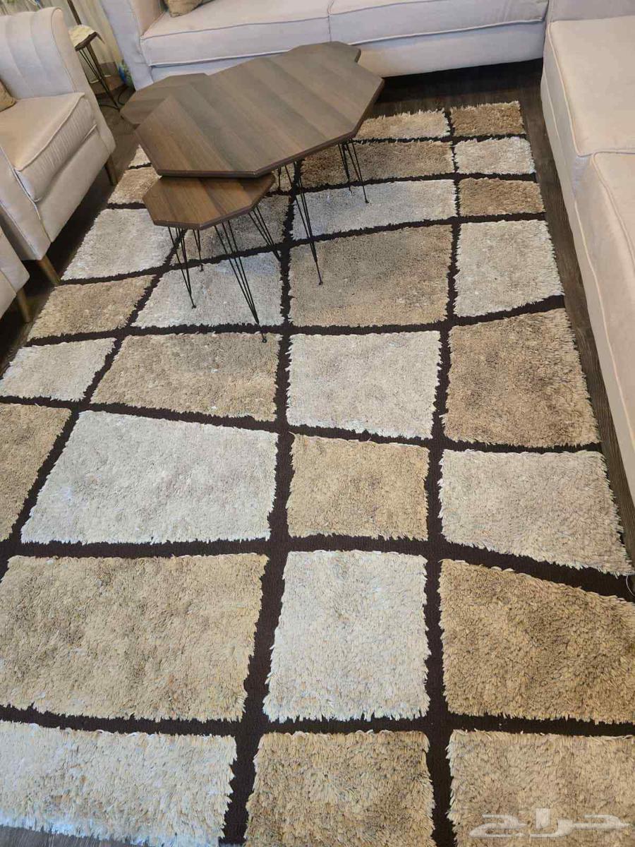 Sofa64594701346690112