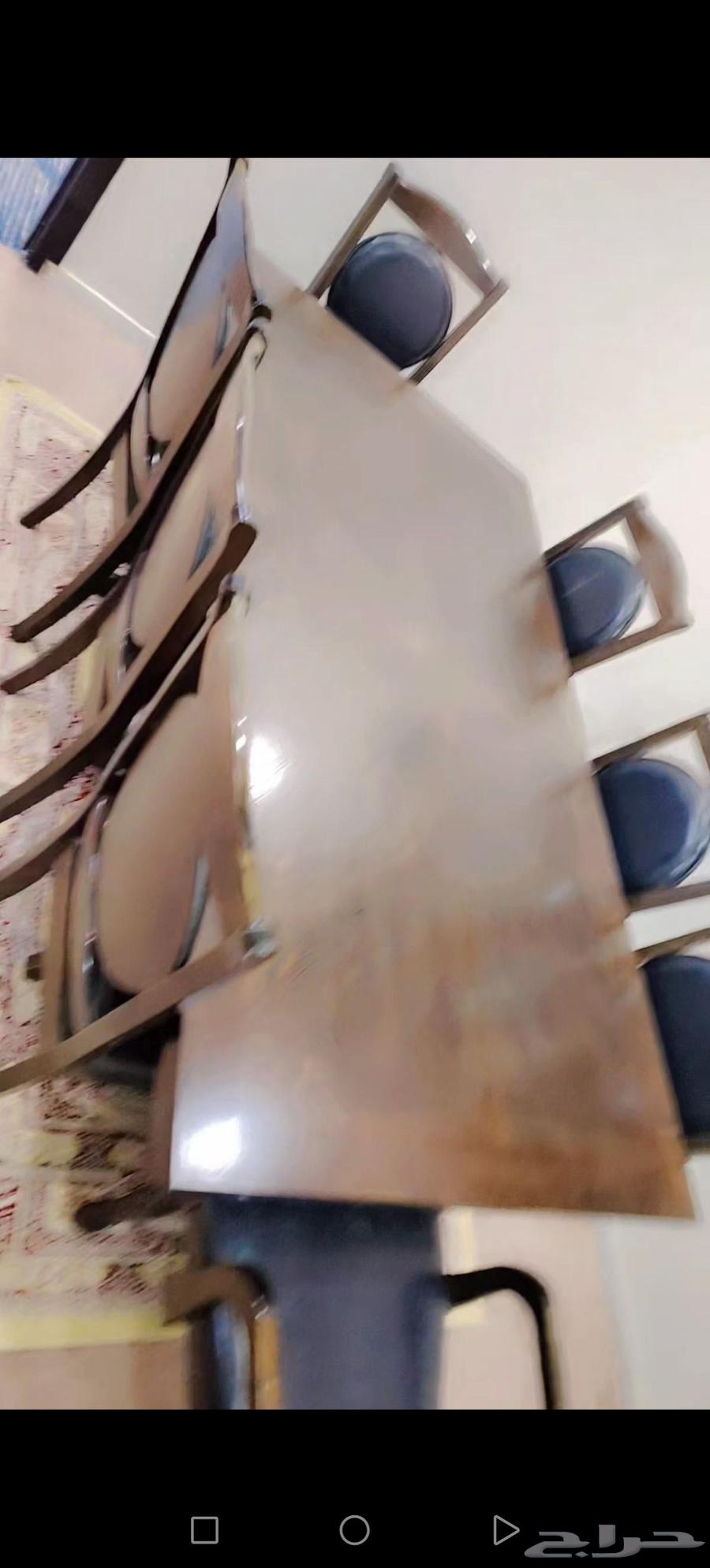 طاولة طعام 8 كراسي خشبيه استخدام ثلاثه اشهرجديده خشب مليزي64592081752833110
