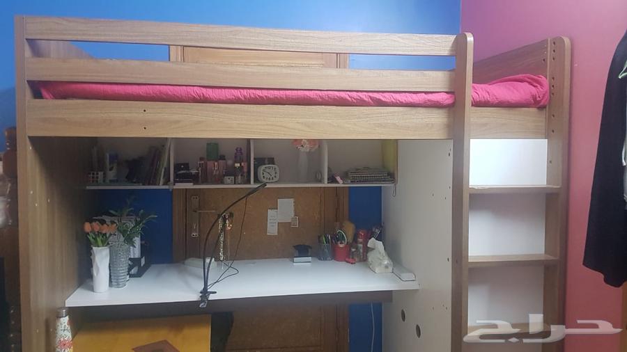 سرير علوي من إيكيا تحته مكتب مع رفوف وسعة تخزين64591153820801110