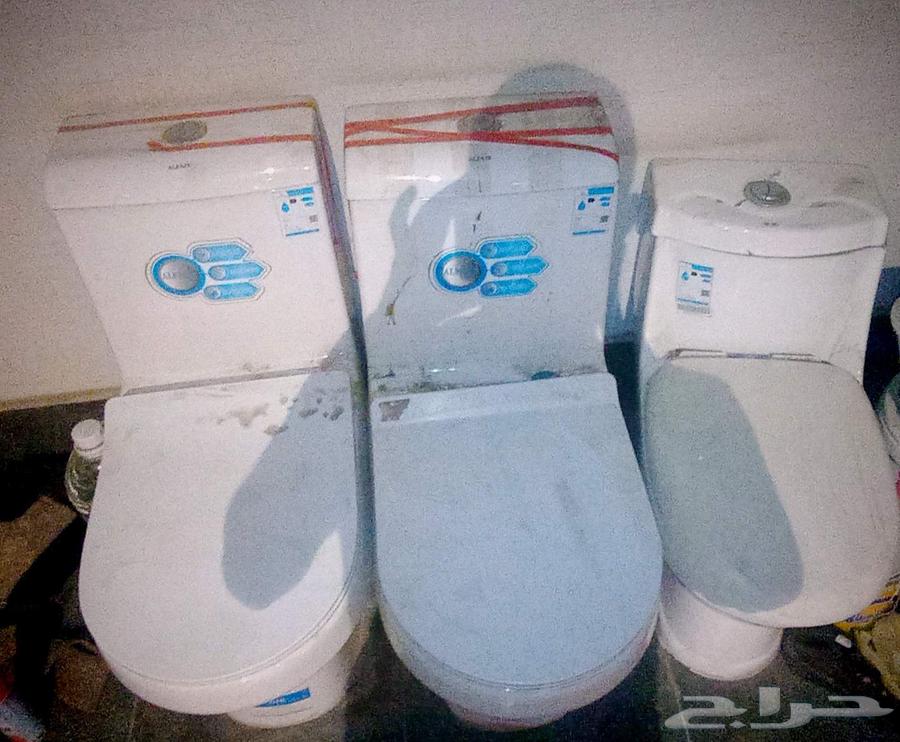 مرحاض افرنجي مستعمل للبيع واحد فيه كسر بسيط والباقي سليمه64588669164675111