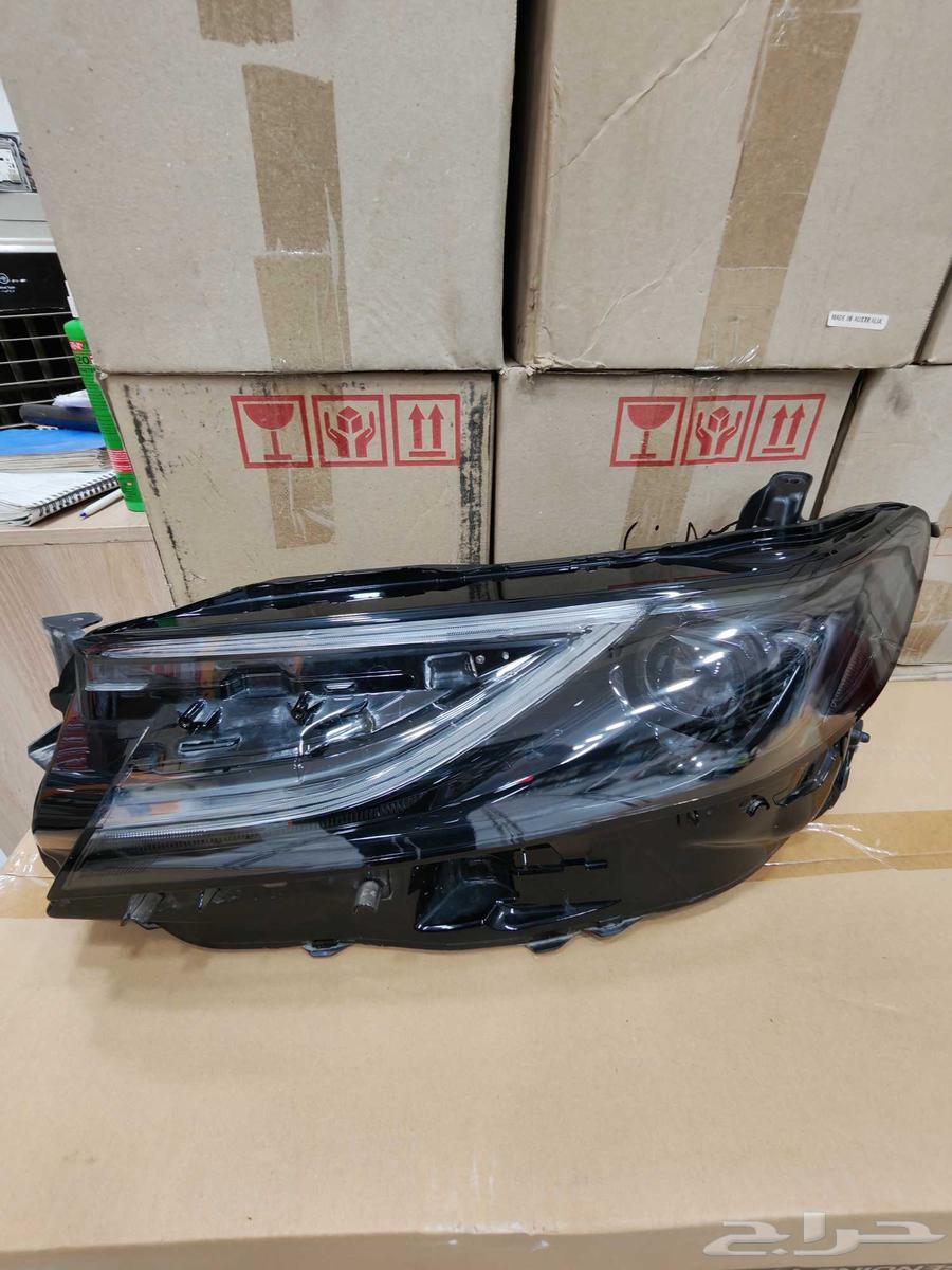 شمعه يسار كامري 2025 عدسه اصلي وكاله64593546470658110