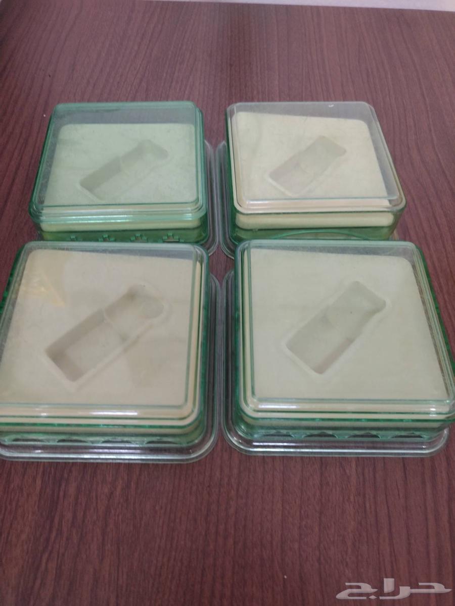 قدر ضغط ودولاب بوفيه وطاولات وعلب عطور ومودم ورفوف وشنطة مكي64592033668994113