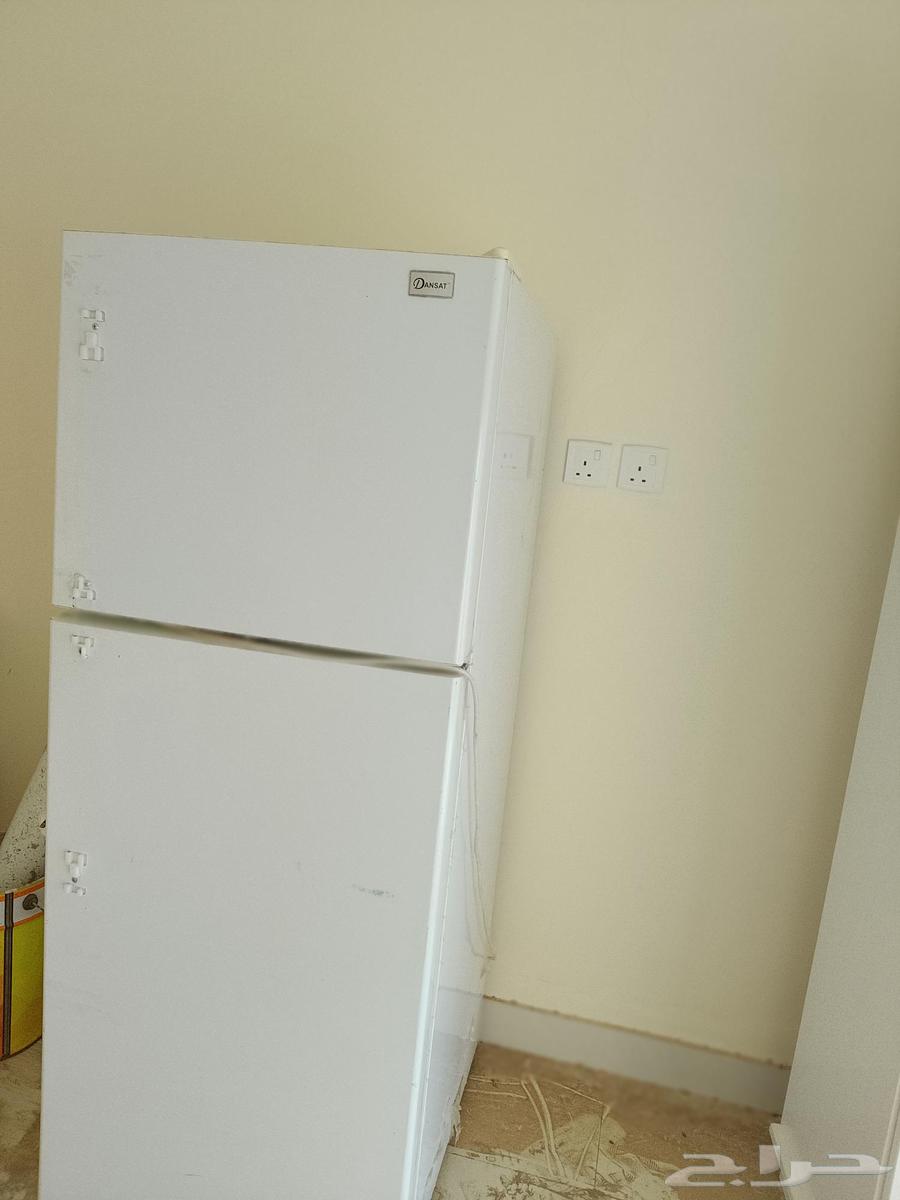 ثلاجه للبيع بحاله ممتازه64593558731266110