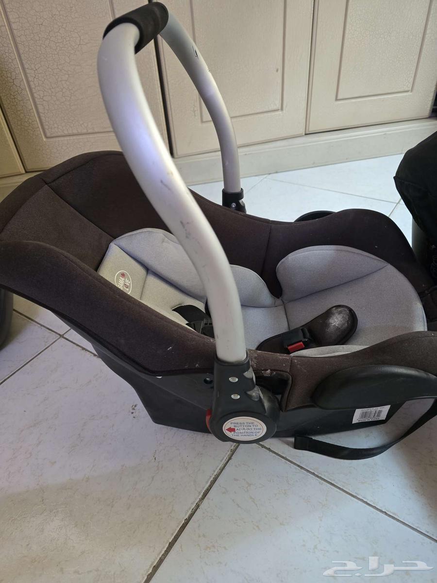 مكينة خياطة للبيع على السوم وكراسي سيارة للطفال64592094006529114