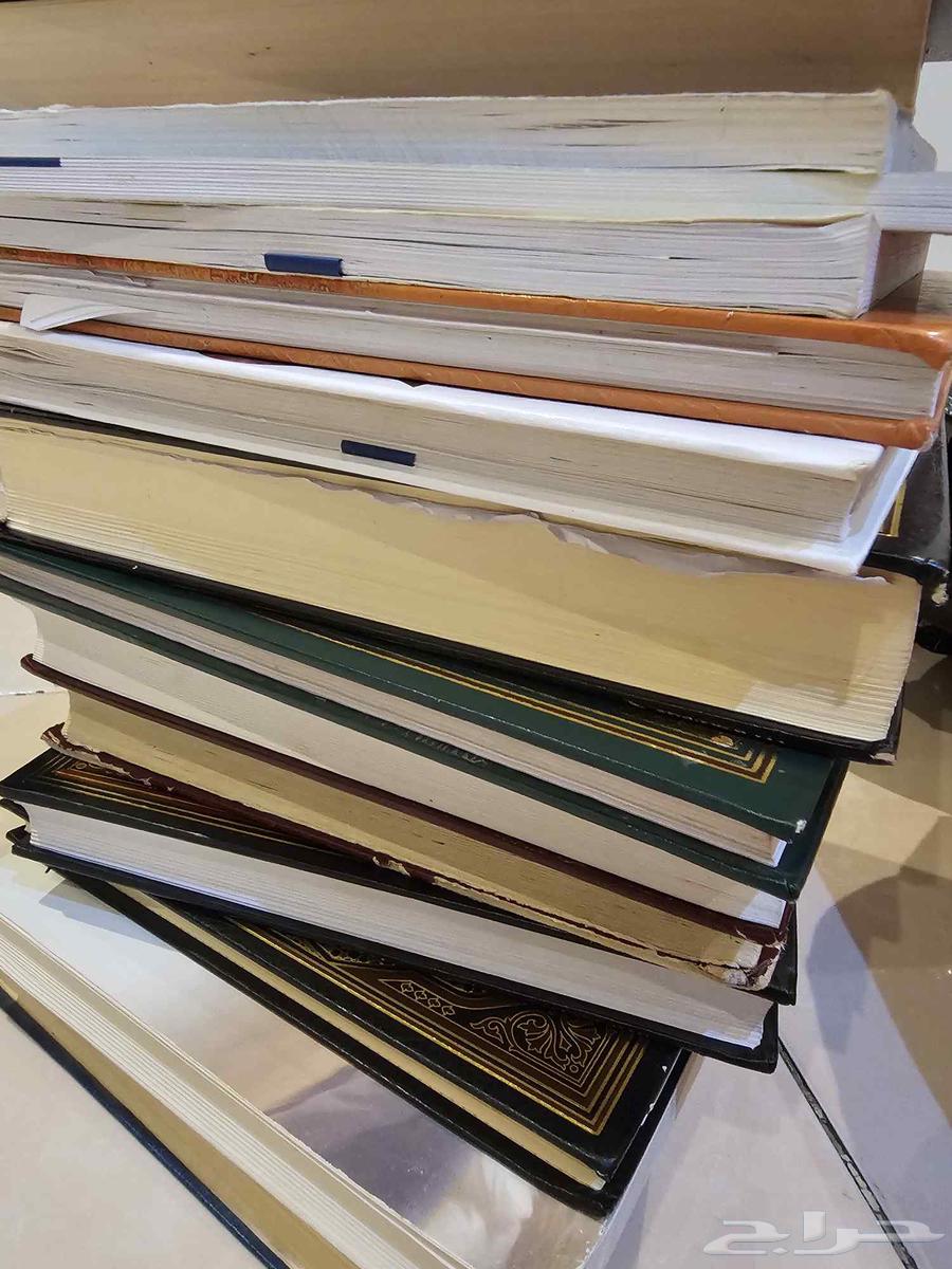 كتب جامعيه مستعمله على 15 ريال64588470110210110