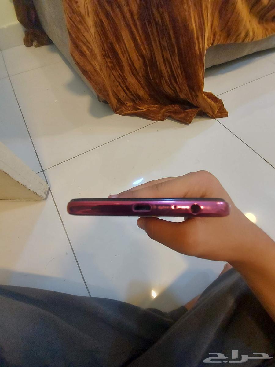 J4 phone for sale, battery 3300, memory 3200, the phone is very clean64594923586690114