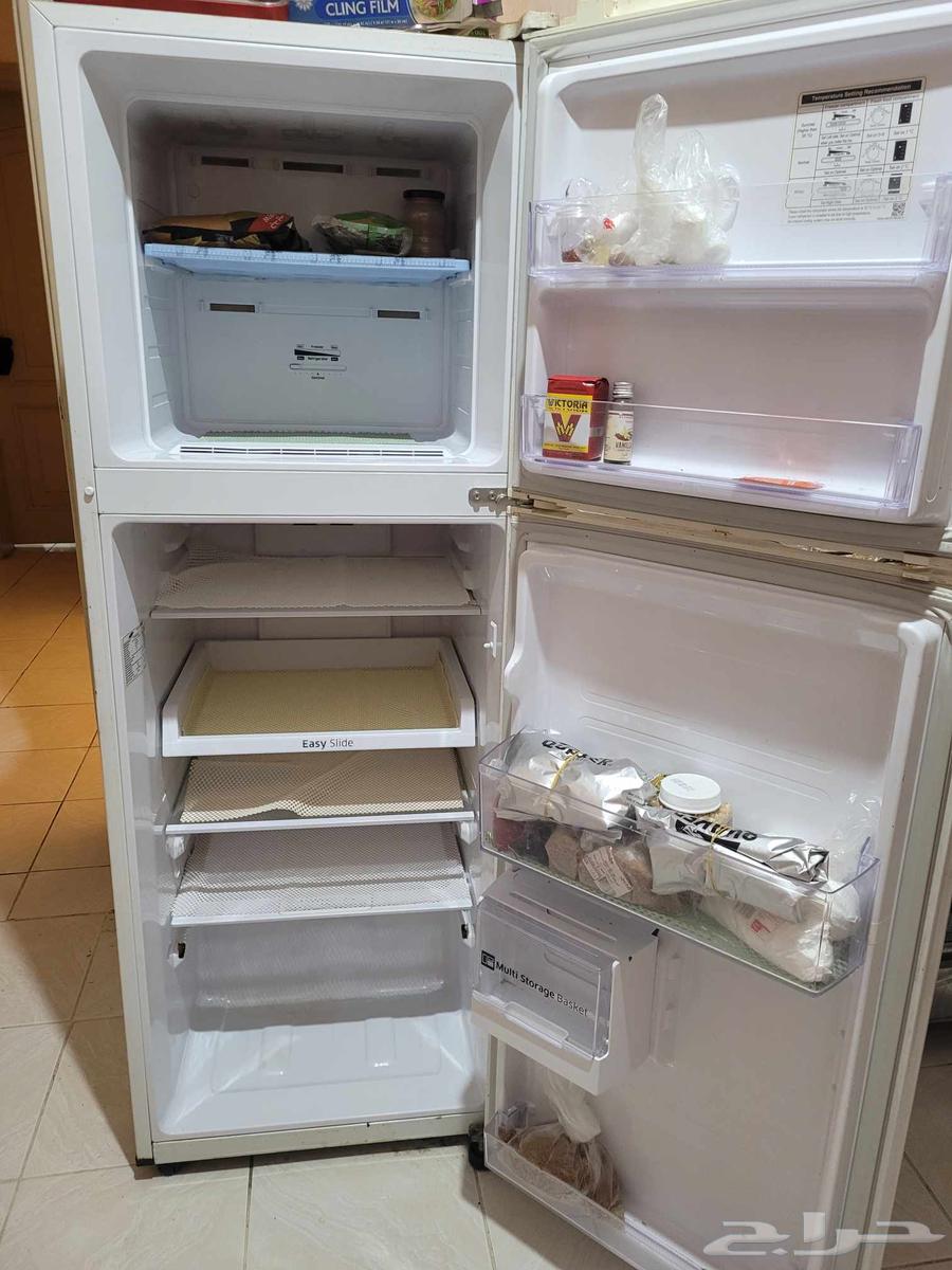 تلاجة سامسونج 9قدم بحالة جيدة تبريد جيد للبيع المستعجل64589055062787111