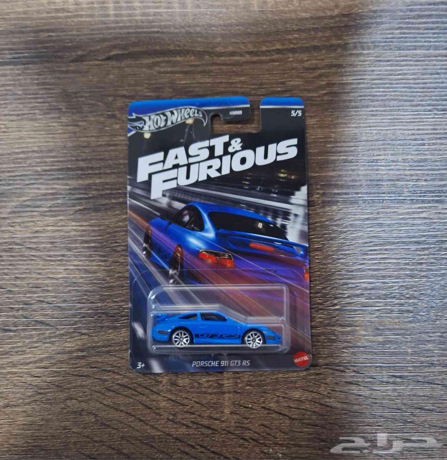 مجسم لعبة هوت ويلز لسيارة بورش (911 Porsche GT3 RS)64593729667331110