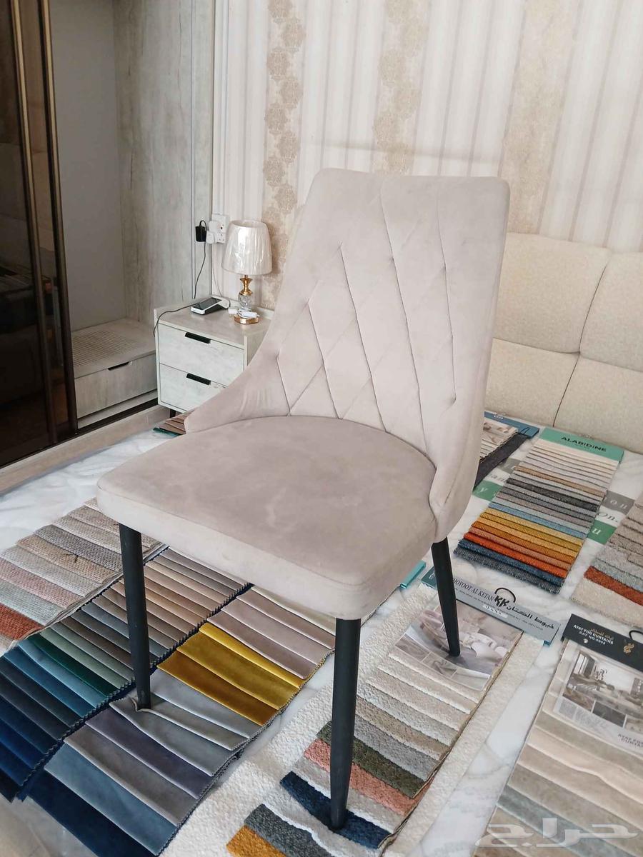 للبيع عدد 2 كرسي جلوس مخمل مستعمل بحاله جيده السعر 75ريال64590728716290110